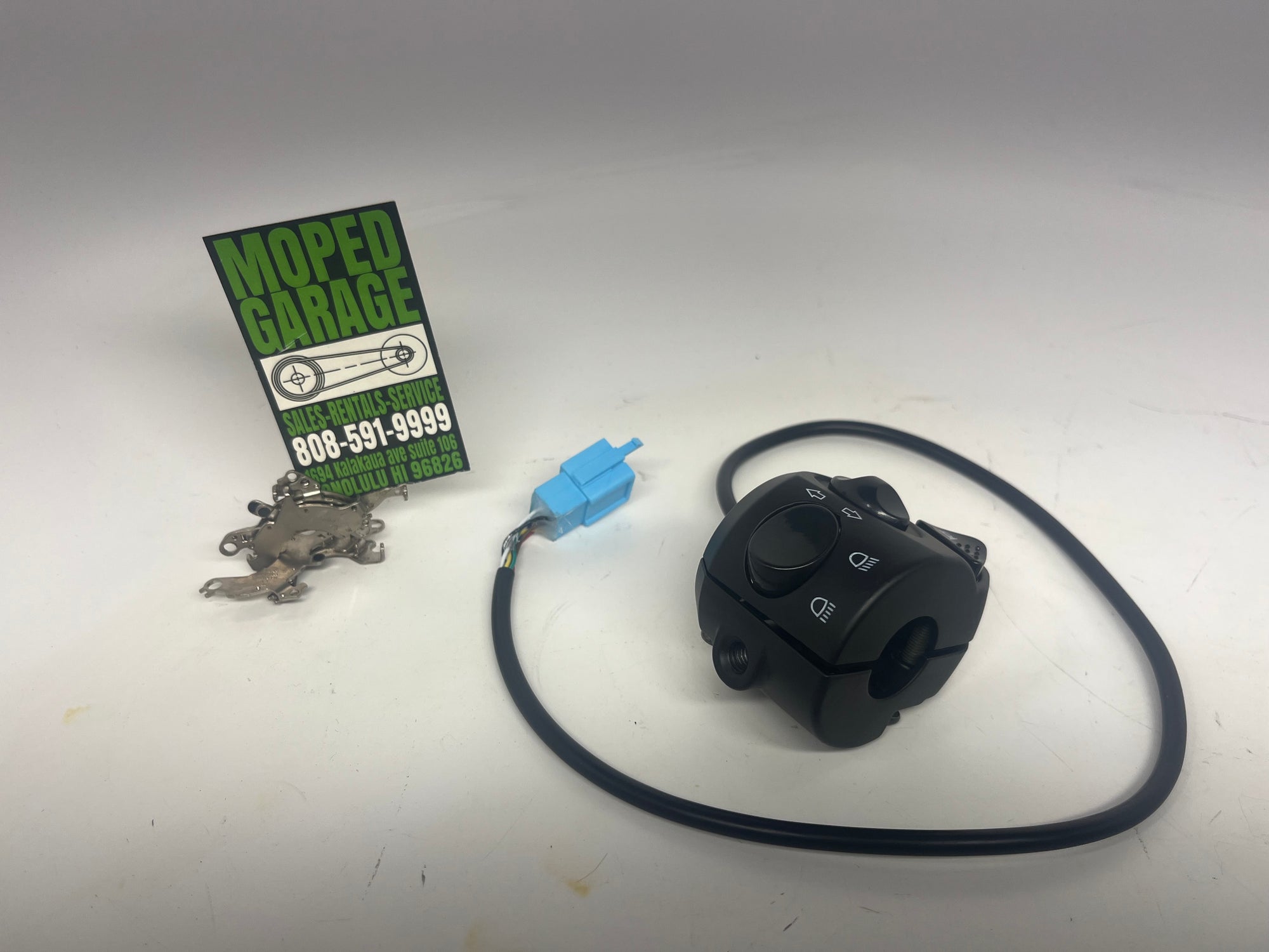 Left Handlebar Switch Assembly for VMOTO Super Soco CPX | OEM Supermoto Control – 35200-QSM-A70