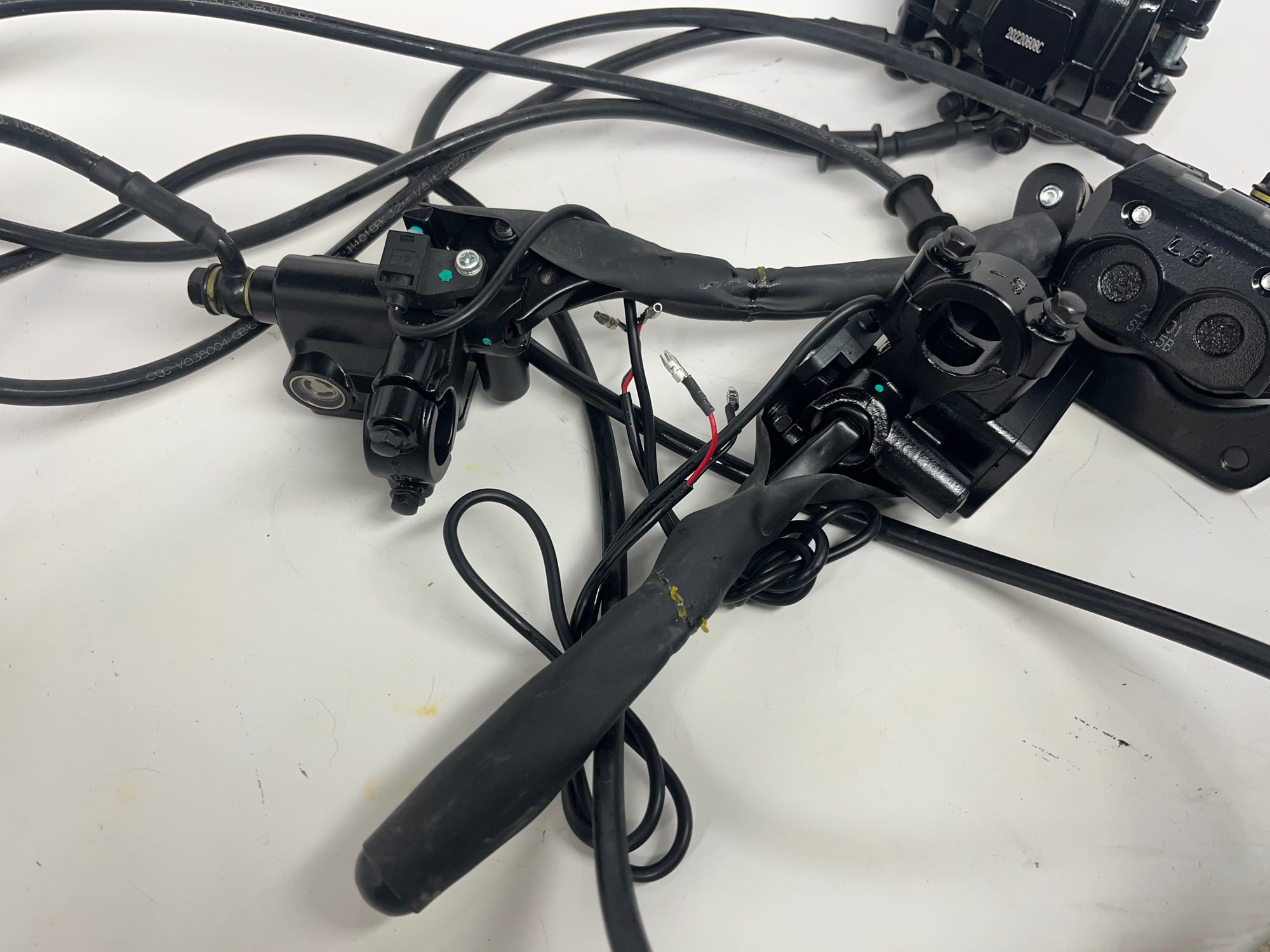 VMOTO Super Soco CPX CBS Brake System Assembly – OEM Linked Brake Setup (46000-TBG-A00)