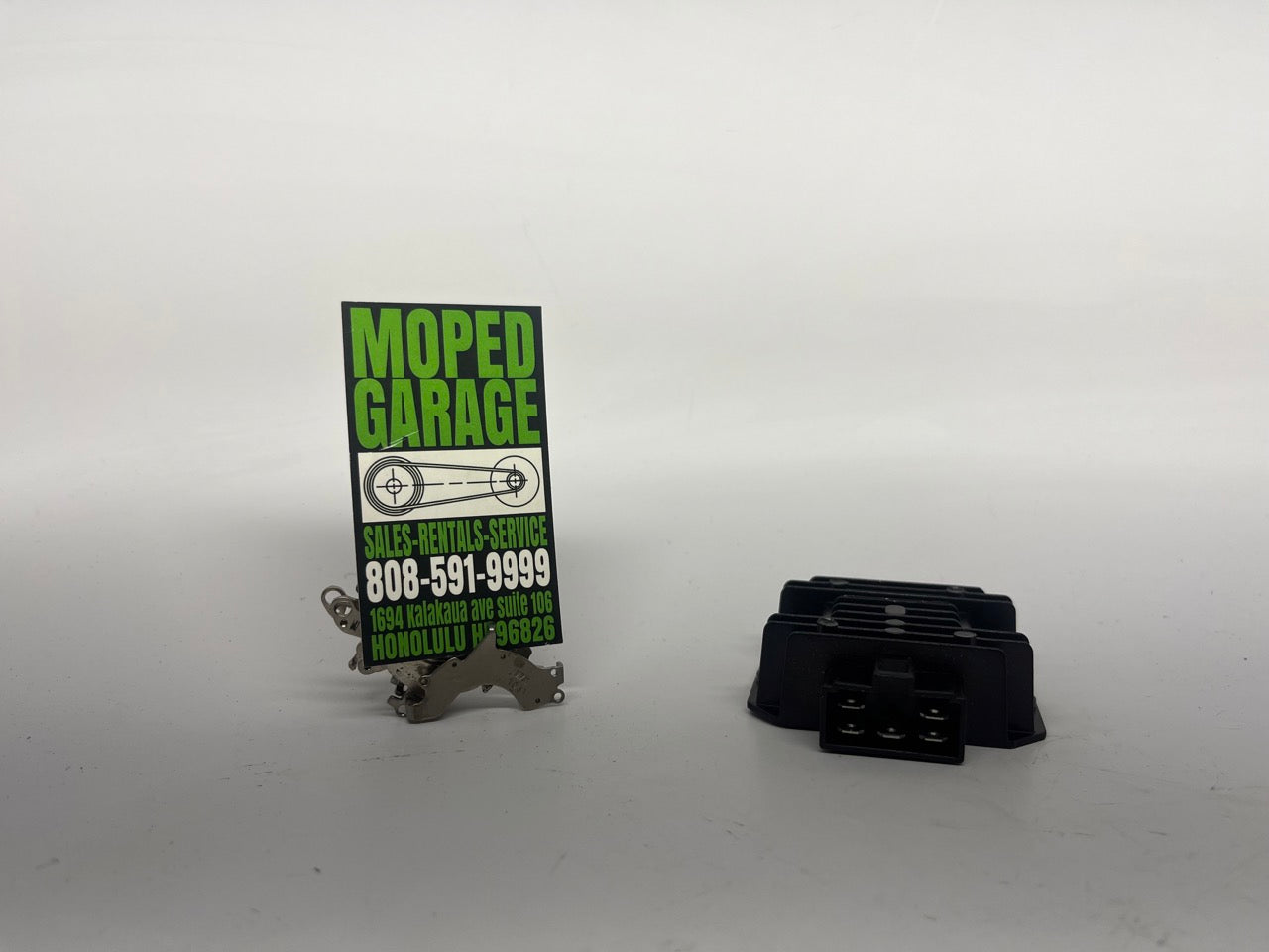 Voltage Regulator/Rectifier for GY6 50cc-150cc & QMB139 Engines - 5 Pin - 8J-DC-SSC