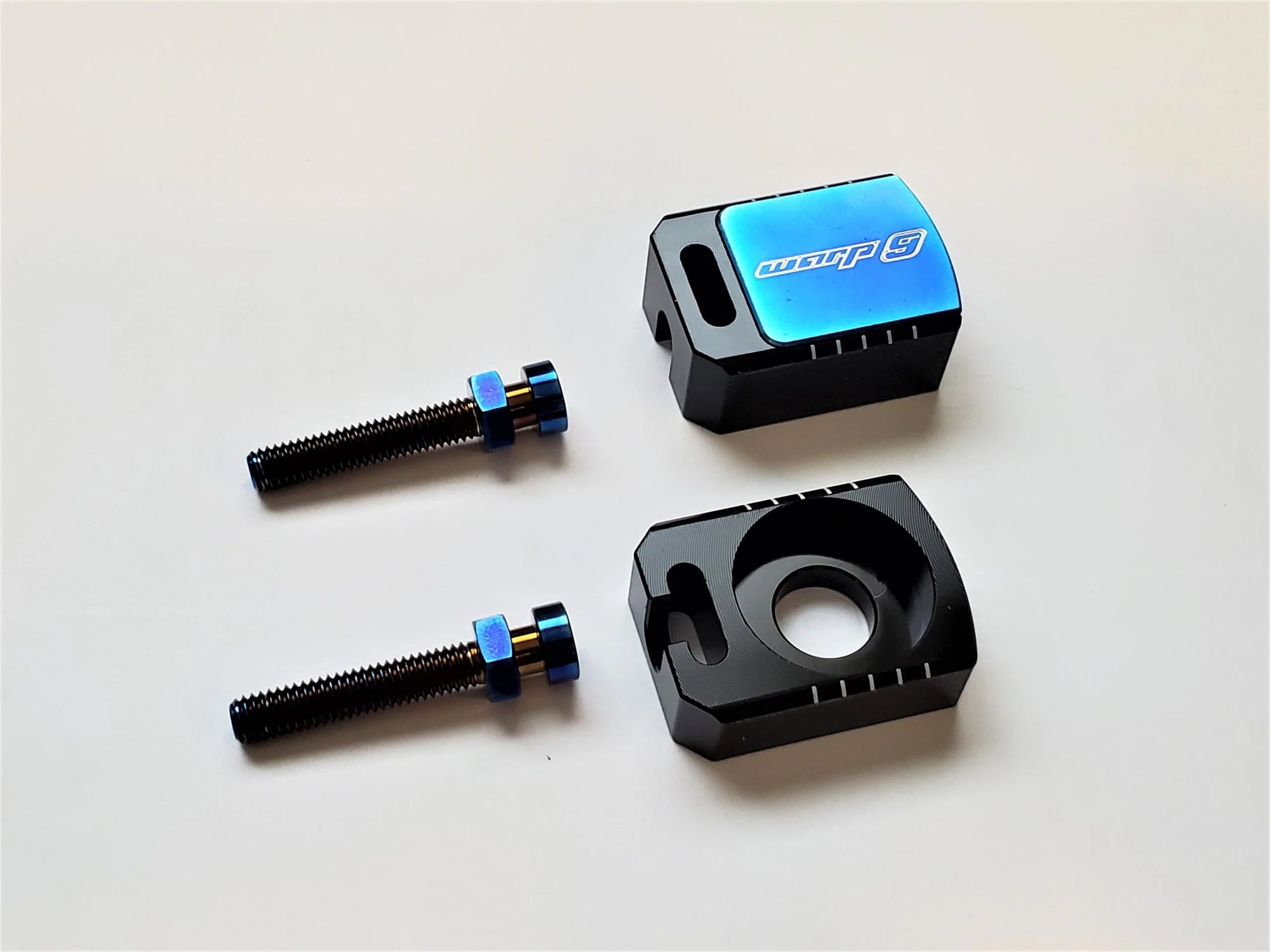 Warp 9 Titanium Axle Block – Lightweight & Durable Upgrade