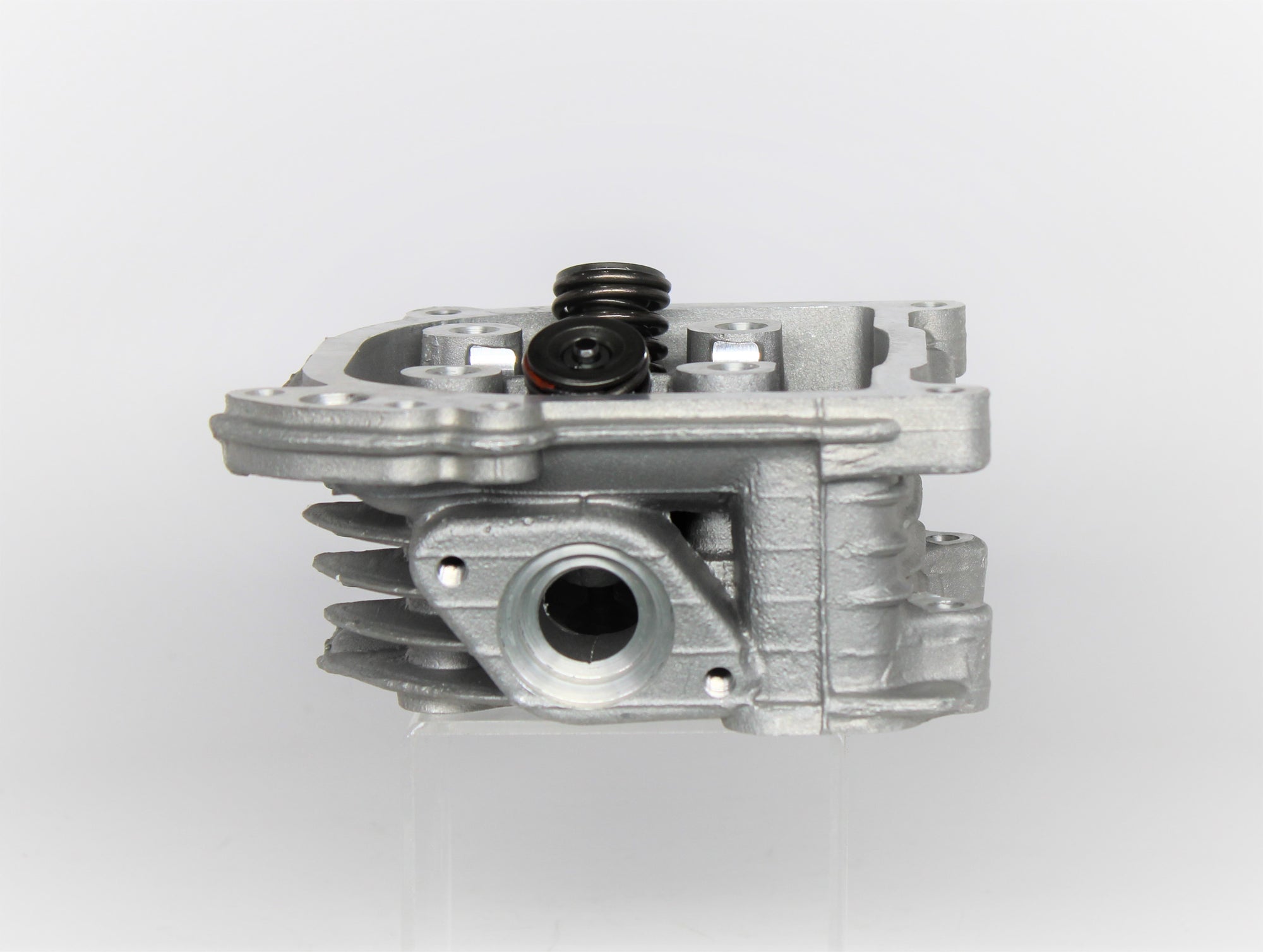GY6 125cc Cylinder Head – Non-Emissions | 4-Stroke Engine Top End Replacement for Scooters & Mopeds