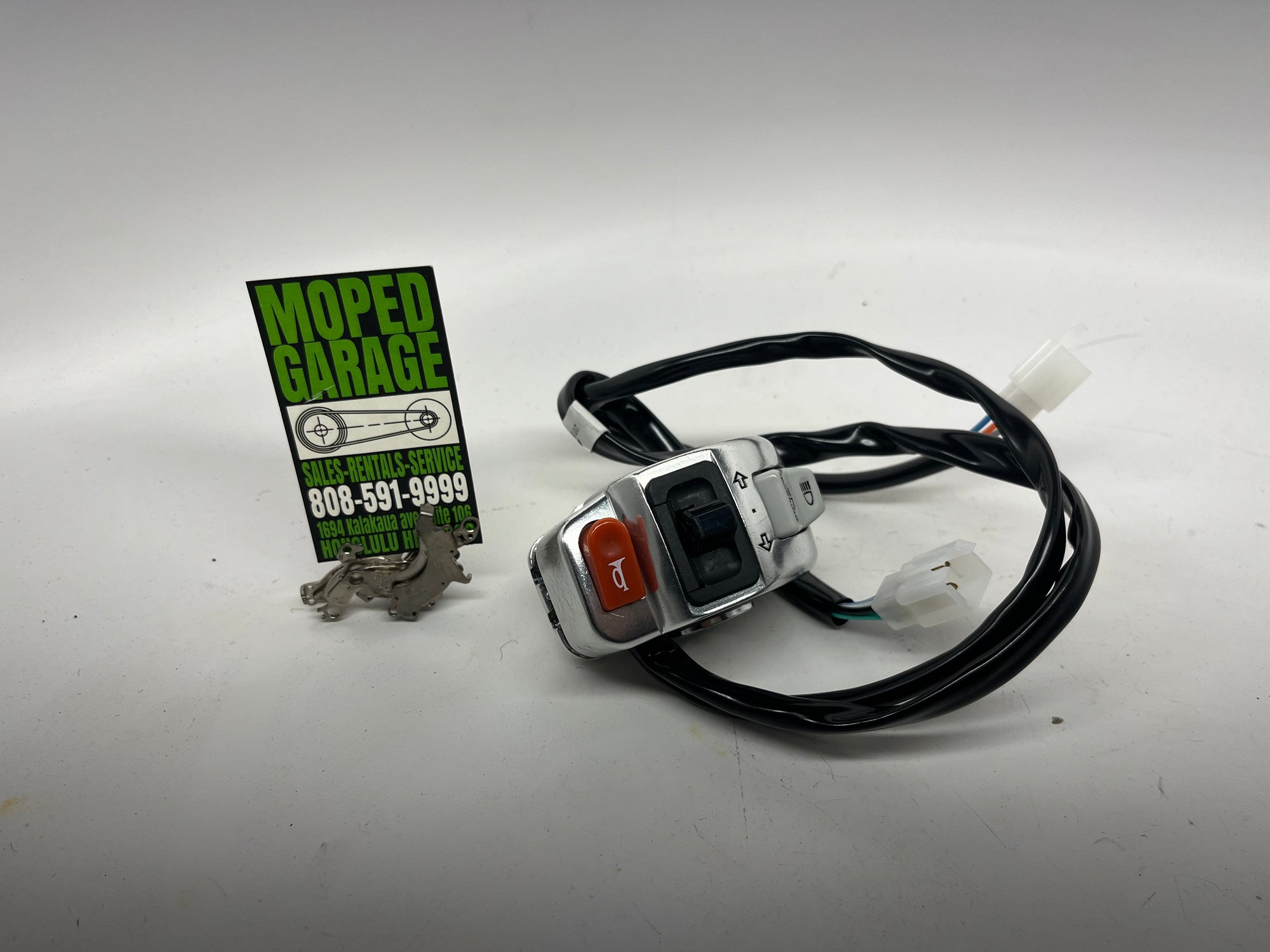 Kymco Super 8 50 / 150 Left Handlebar Switch Assembly – OEM LH Control 3520A-ALH1-E60