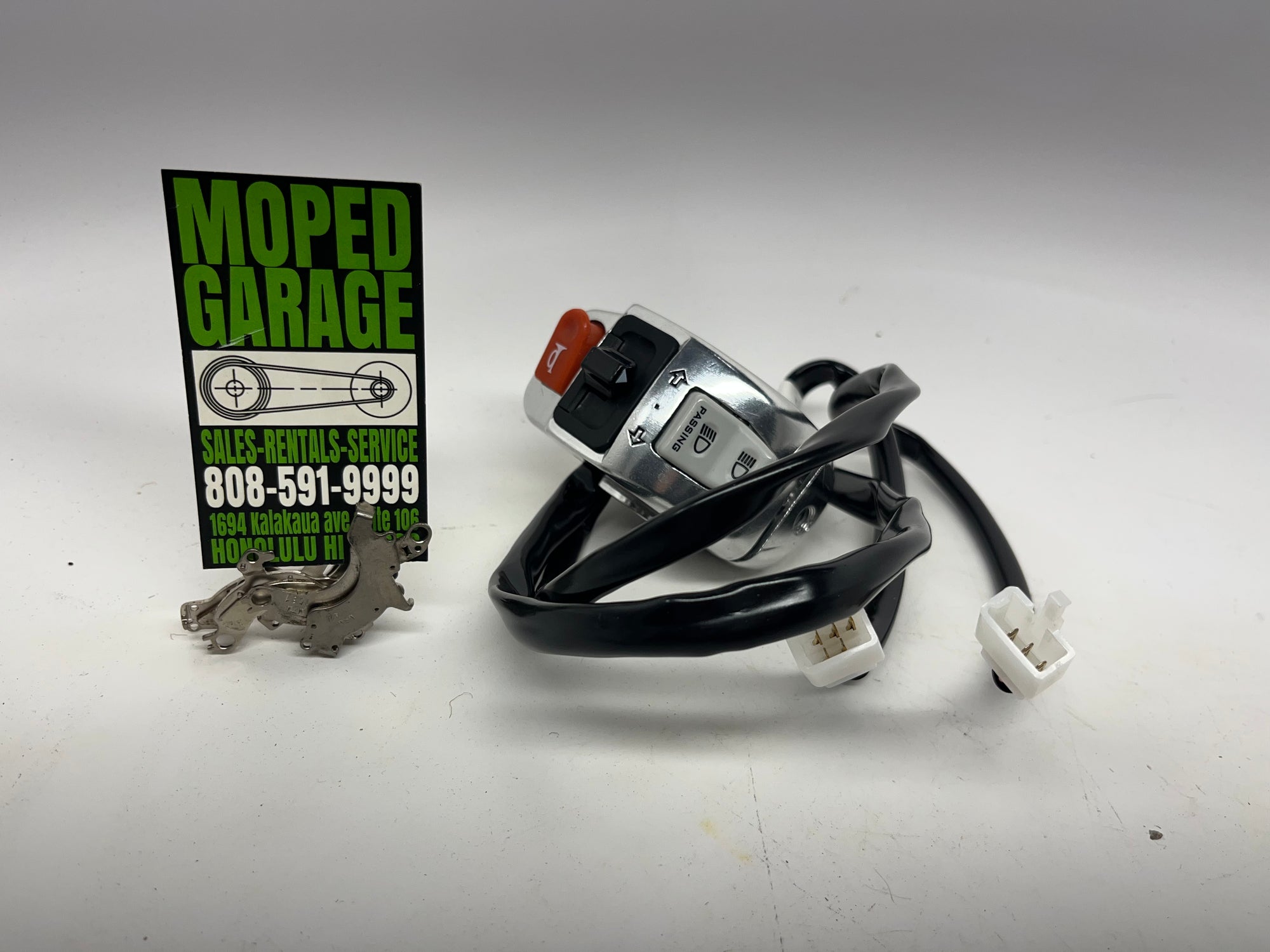 Kymco Super 8 50 / 150 Left Handlebar Switch Assembly – OEM LH Control 3520A-ALH1-E60