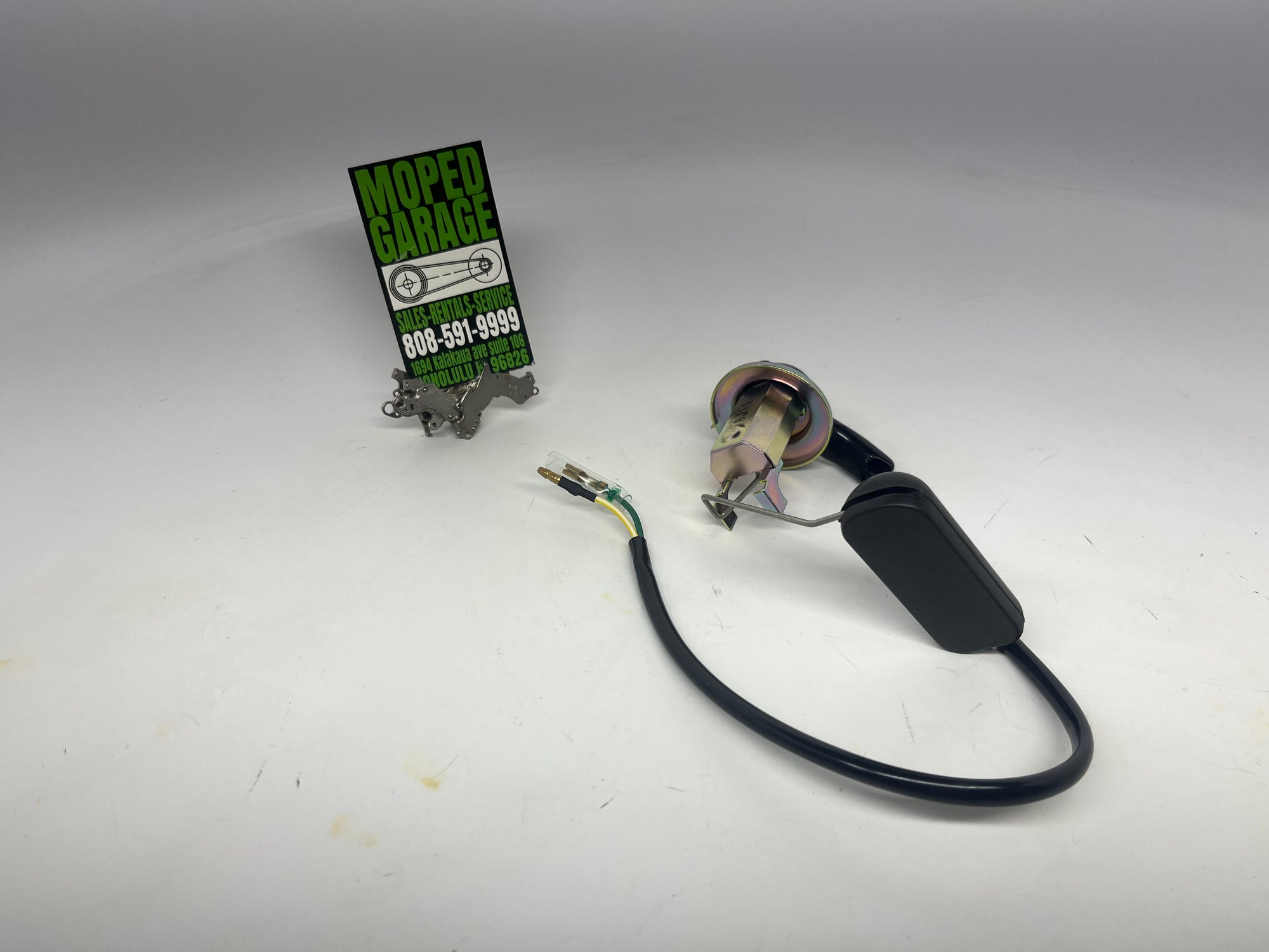SYM Arnada / Dio Fuel Level Sensor – OEM Gas Tank Float for SYM 50cc Scooters