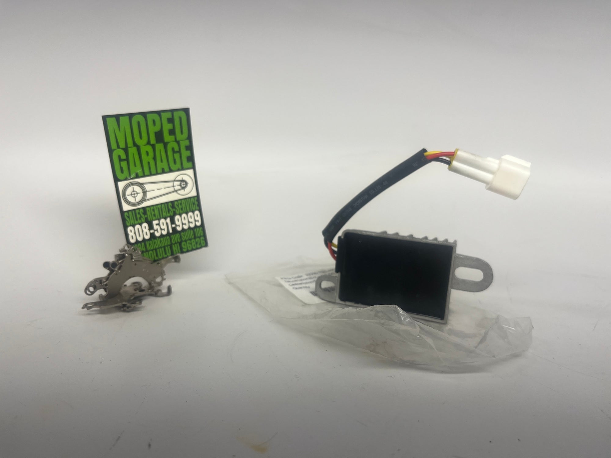 VMOTO Super Soco CU Mini DC-DC Converter | 12V Step-Down Regulator – 32300-TGC-A00