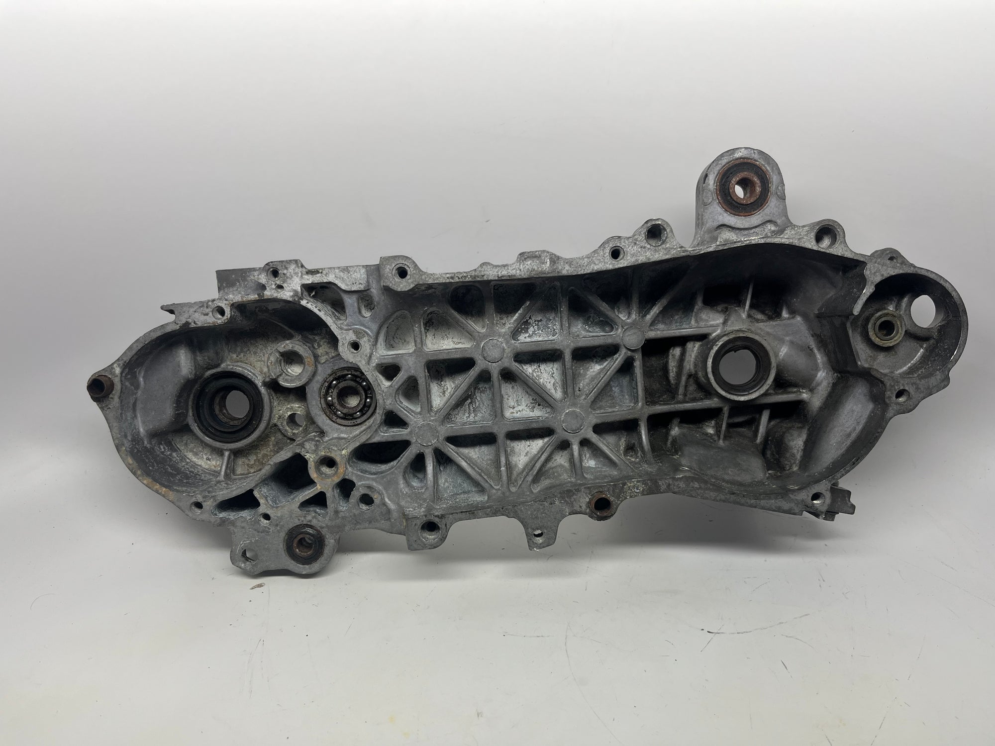 AF16 Honda Elite Left Side Crankcase – OEM Used
