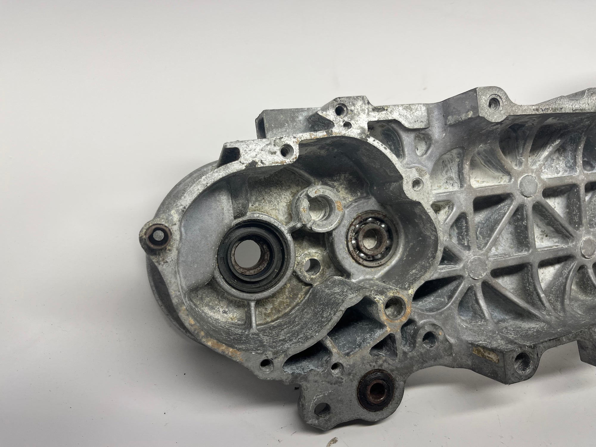 AF16 Honda Elite Left Side Crankcase – OEM Used