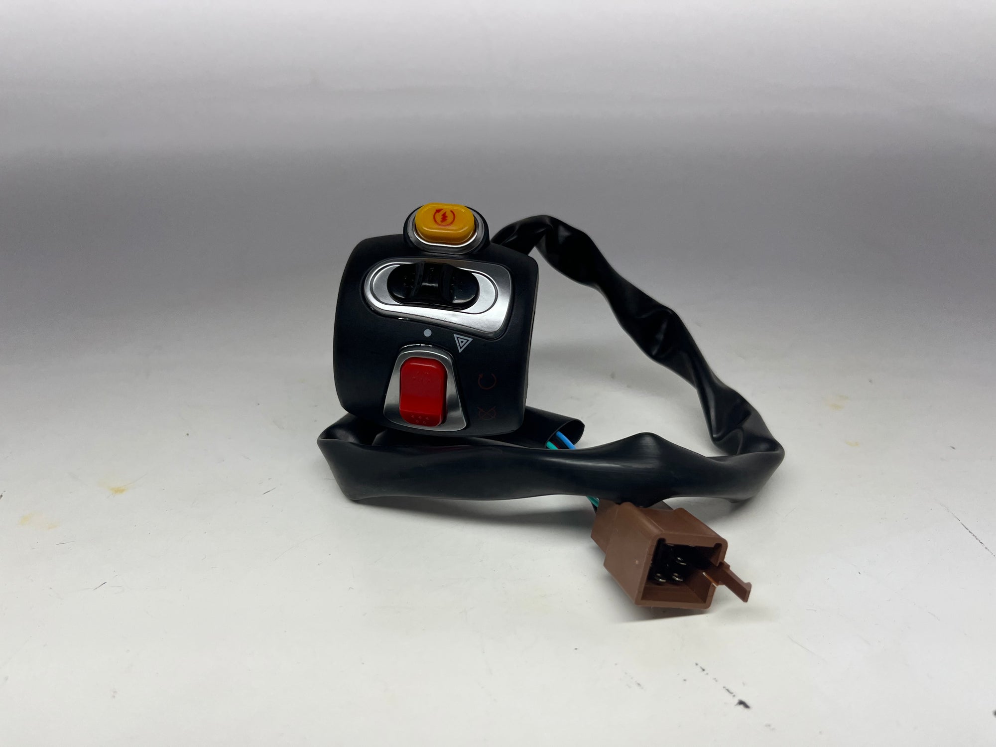 Breeze QT5 Right Handlebar Switch Assembly – OEM Replacement Scooter Control