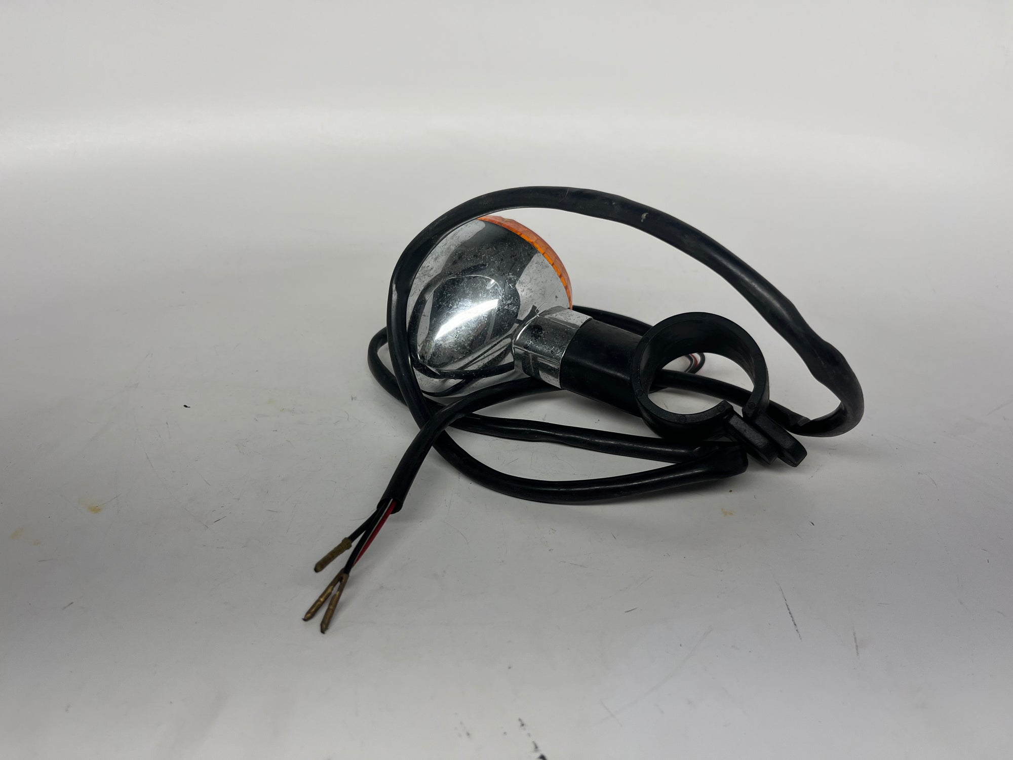 Universal Motorcycle Turn Signal – OEM-Style Replacement Indicator Light