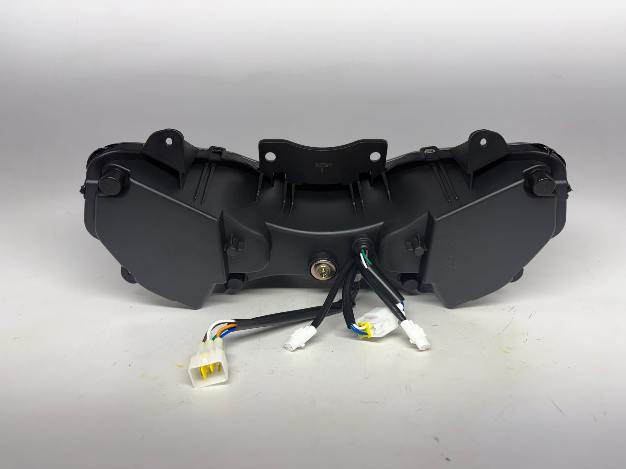 Soleil SS / R9 Headlight Assembly – OEM Front Light Unit 33100-BL05-9000 / 33100-BL05-A000