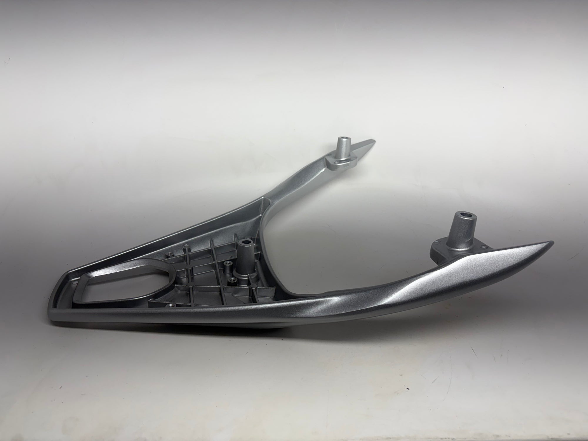KYMCO Rear Carrier – New People S 150 (2020–2023) | OEM Luggage Rack 81200-AEB9-E00-HLA