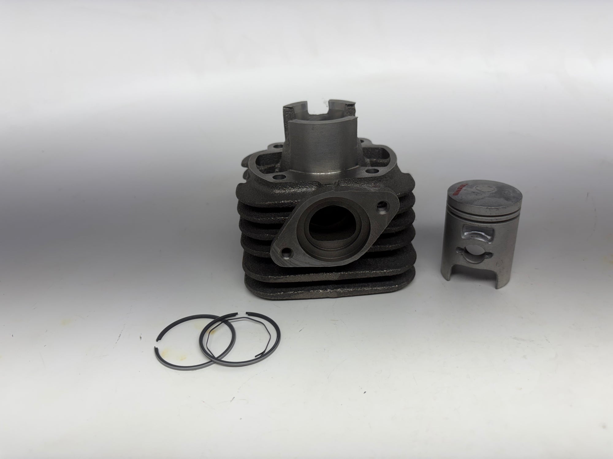 Stock SYM Jet Cylinder Kit – Incomplete Bore – Includes Seals and Piston