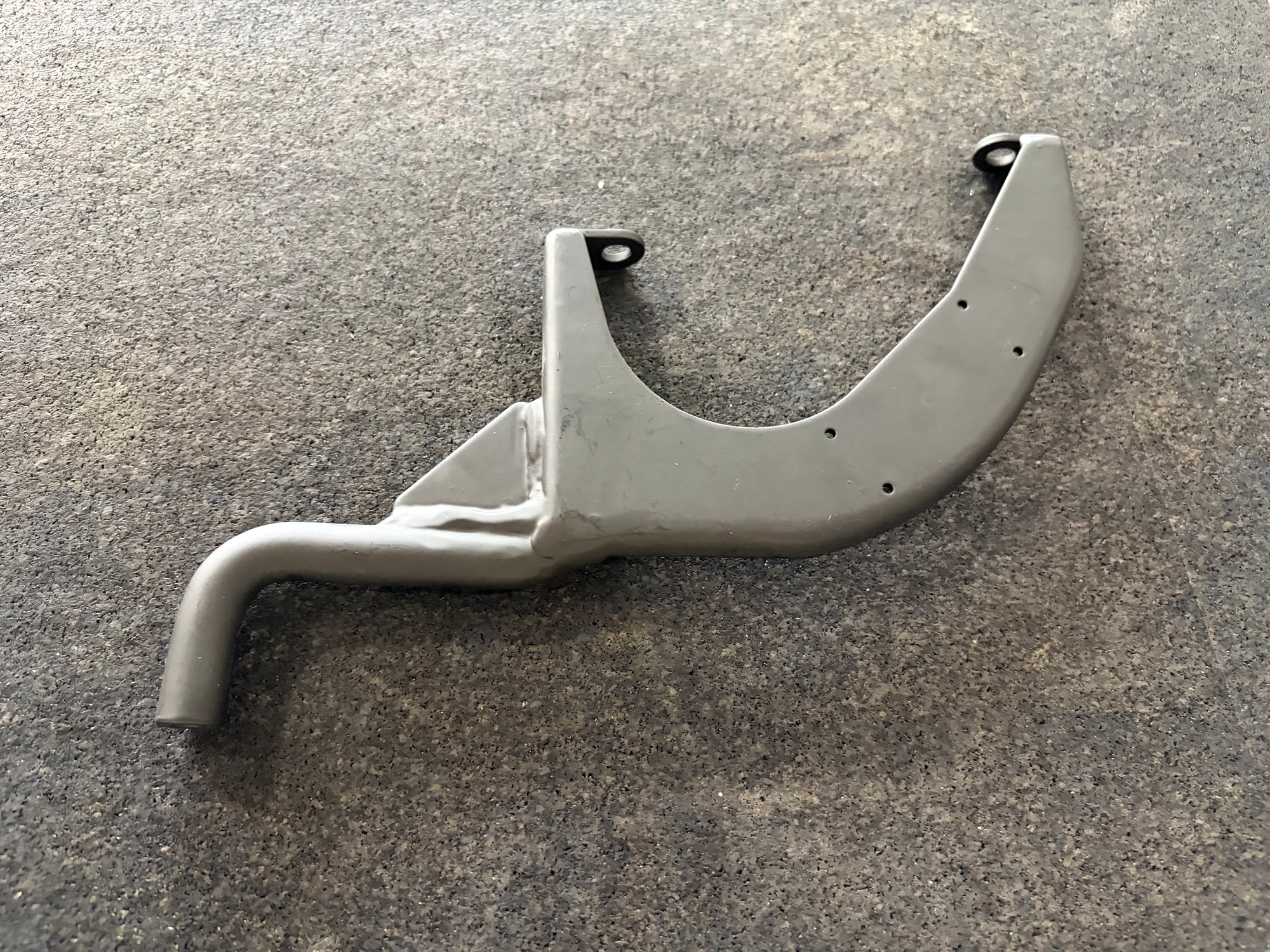 Muffler Mount Bracket – Black – IceBear Mad Dog 50/150 Scooter Exhaust Support Gen 4