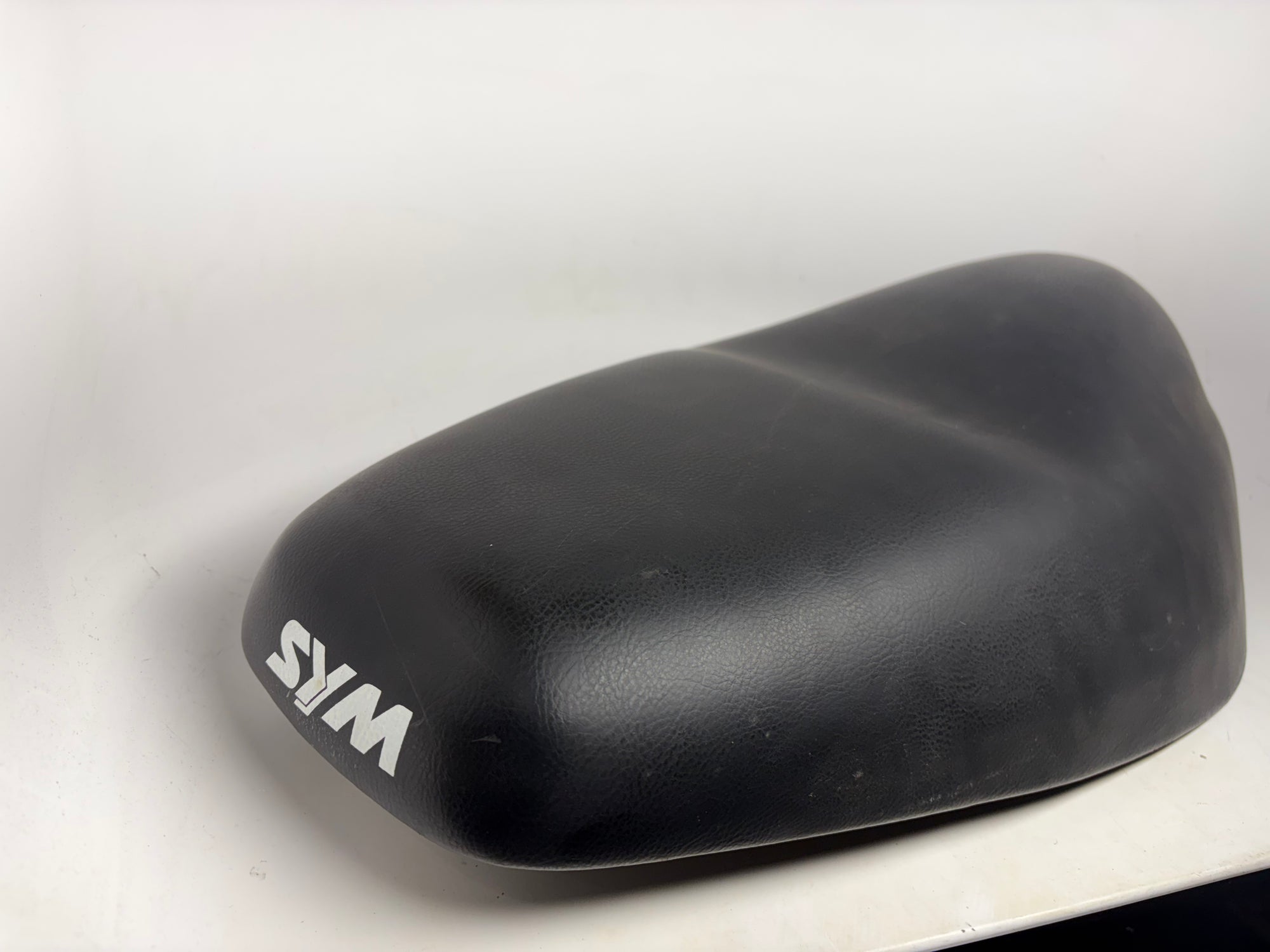 SYM DD50 Seat – OEM Replacement Scooter Seat Assembly