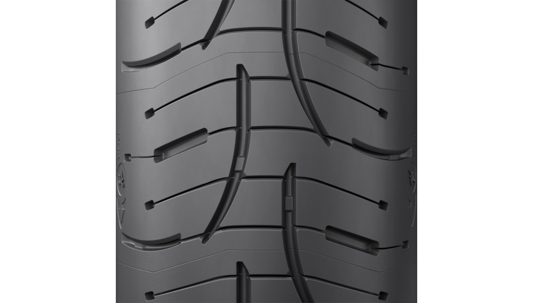 Michelin Pilot Road 4 Front Tire 120/70ZR17 (58W)