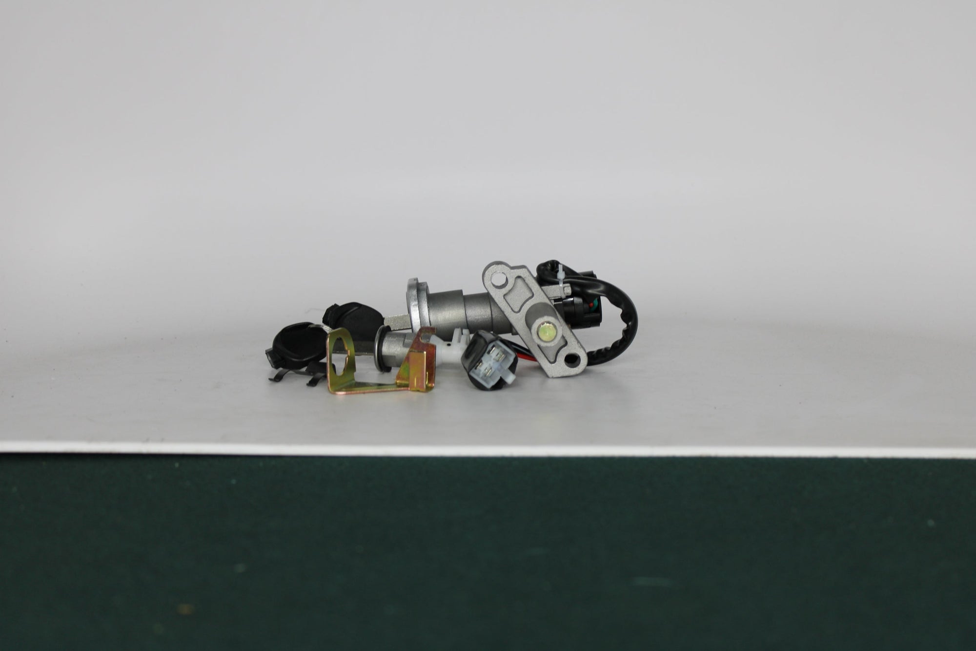 SW Comp Lock Set RX 35 – 150cc Scooter OEM Replacement | Part 35010-LB-9000